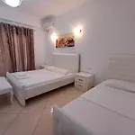 Hotel Sherifi