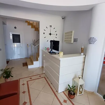 Hotel Sherifi