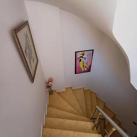 Hotel Sherifi 3*