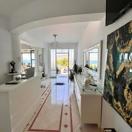 Hotel Sherifi 3*